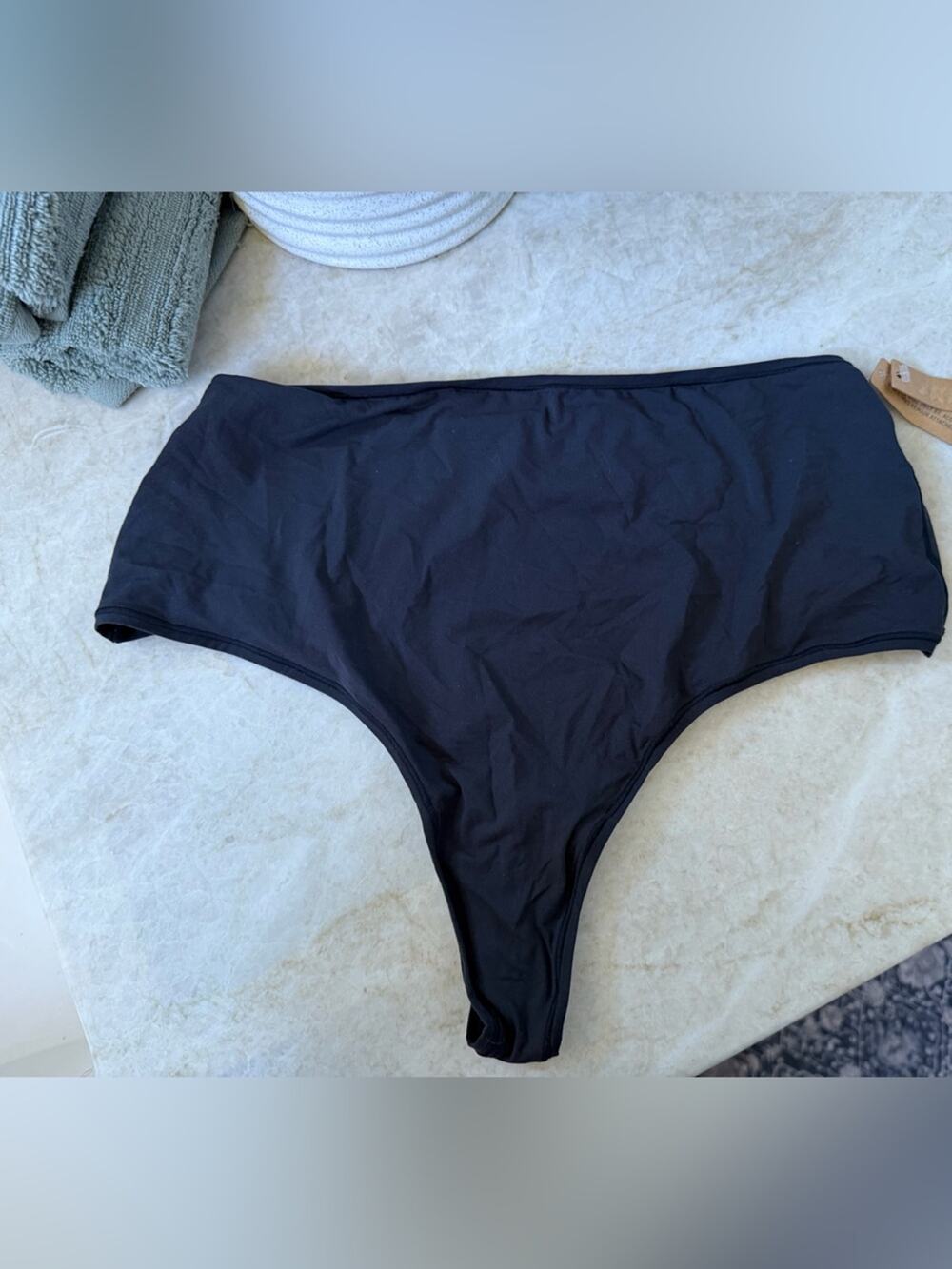 Skims black thong underwear sz 3x (18) NWT